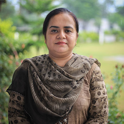 MS. RAVINDER KAUR